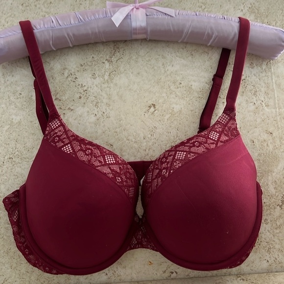 Victoria’s Secret Body By Victoria Wire Free Perfect Shape Bra size 34C - Picture 1 of 8